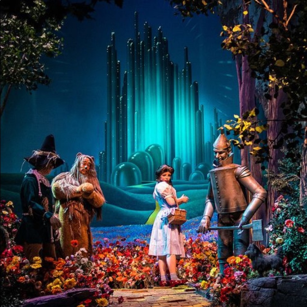 💠 FOLLOW GAME 💠 Follow The Blue Brick Road